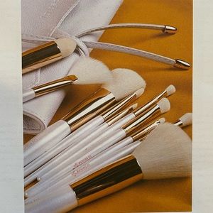 La beaute Soi brush set
